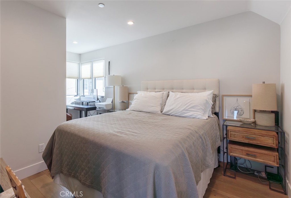 Corona del Mar South of PCH (CDMS) - Residential Lease