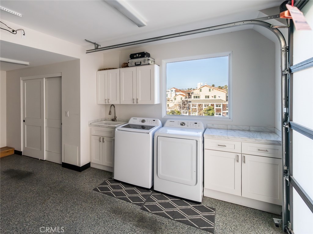 Corona del Mar South of PCH (CDMS) - Residential Lease