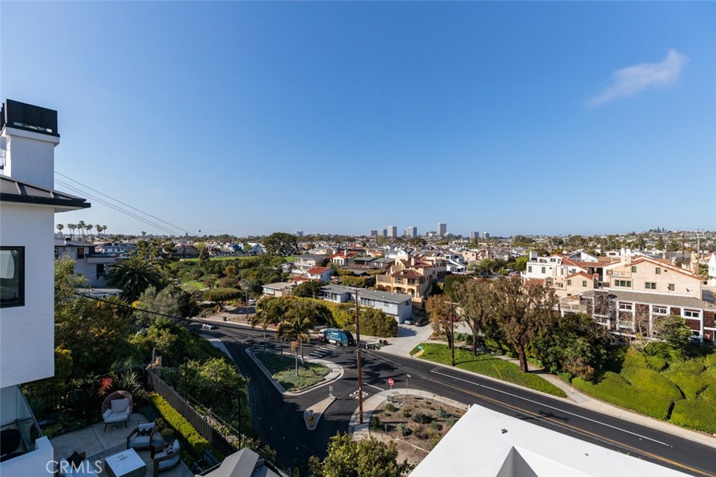 Corona del Mar South of PCH (CDMS) - Residential Lease
