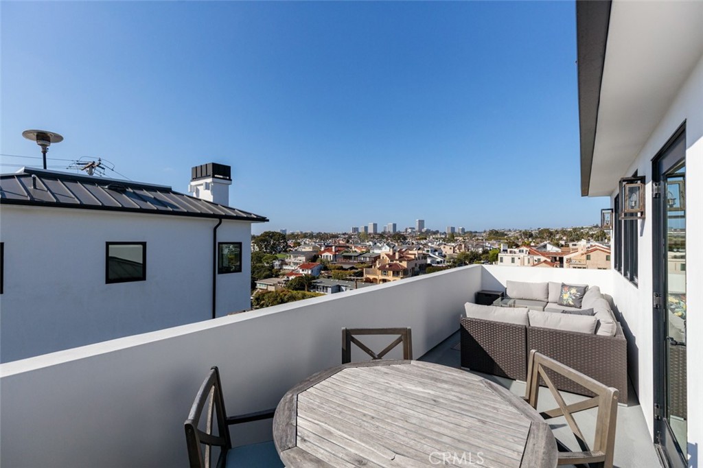 Corona del Mar South of PCH (CDMS) - Residential Lease