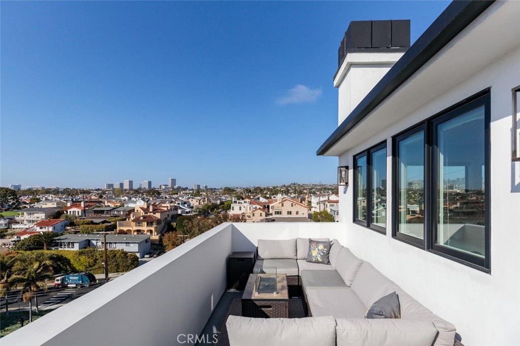 Corona del Mar South of PCH (CDMS) - Residential Lease