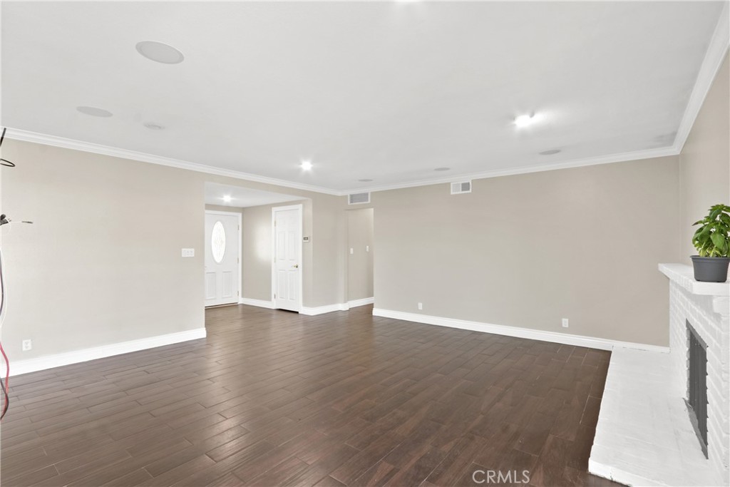 2455 E Westport Circle