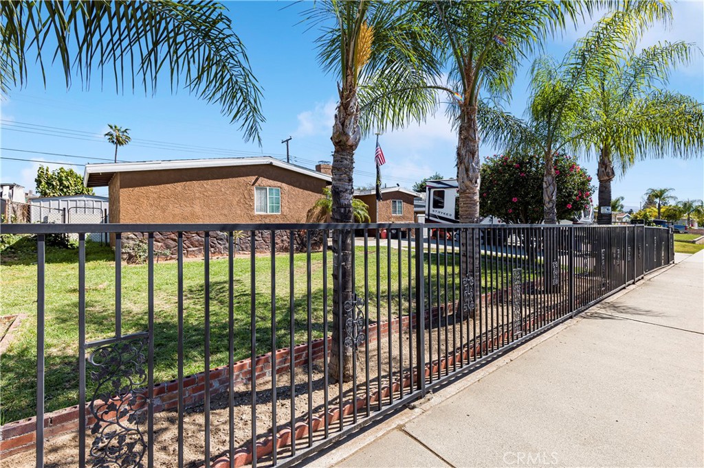 750 N Del Norte Avenue