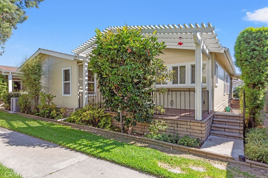 5200 Irvine Blvd. 369