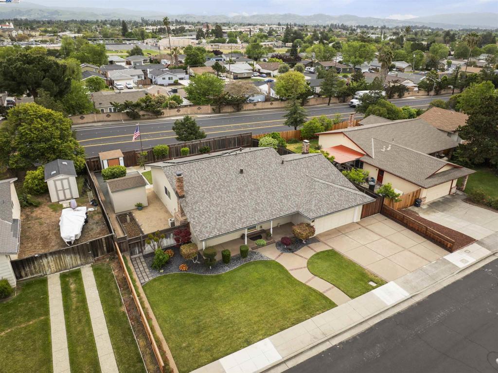 LOS ALTOS HGHTS - Residential