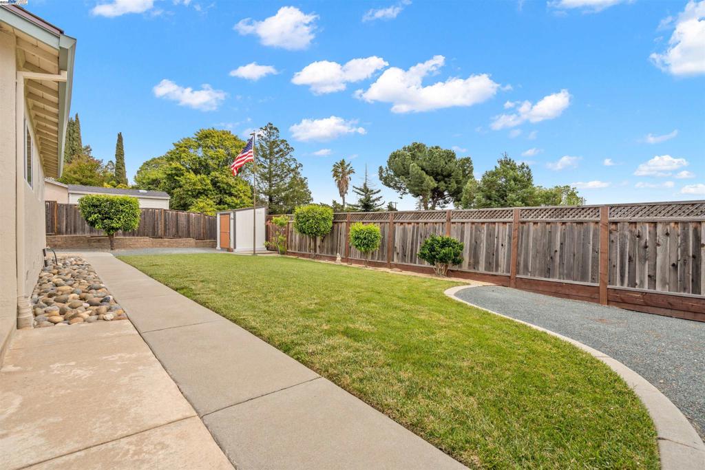 LOS ALTOS HGHTS - Residential