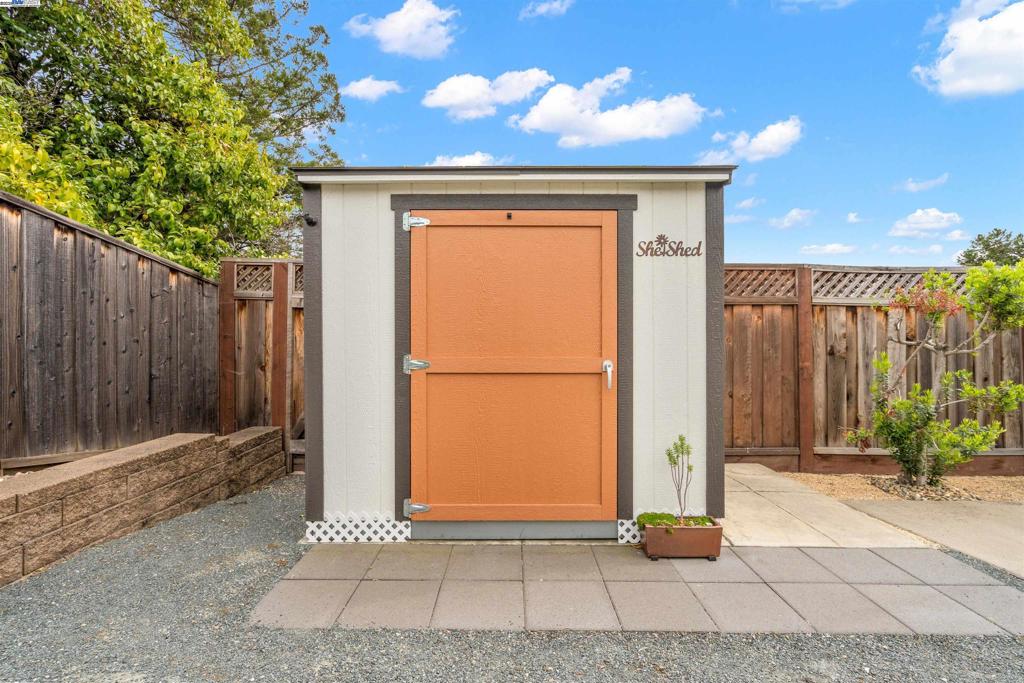 LOS ALTOS HGHTS - Residential