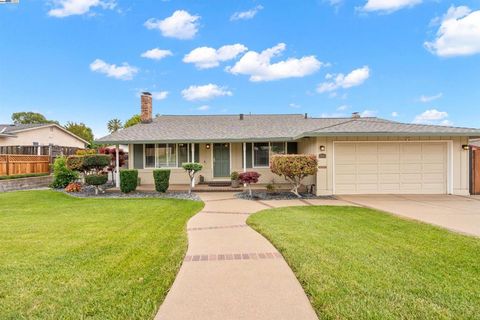 Photo of 2845 Briarwood Dr Dr, Livermore, CA 94551 (MLS # 41115754) Photo of 2845 Briarwood Dr Dr, Livermore, CA 94551 (MLS # 41115754)