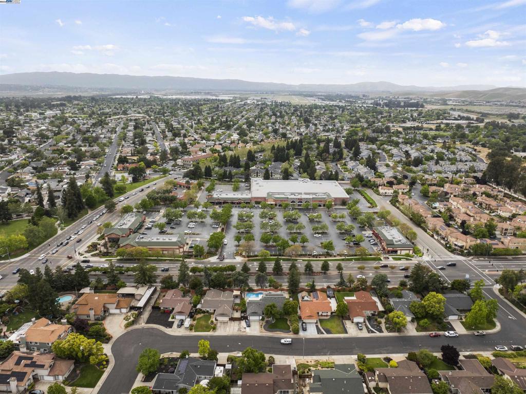 LOS ALTOS HGHTS - Residential