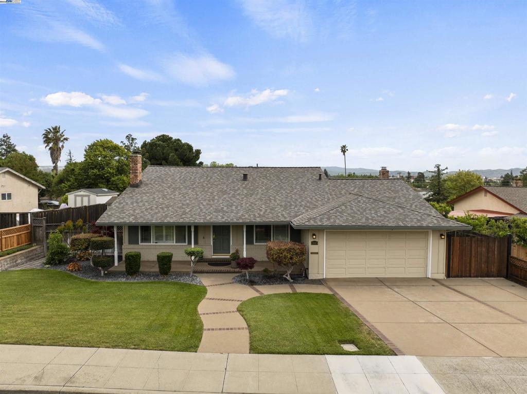 LOS ALTOS HGHTS - Residential