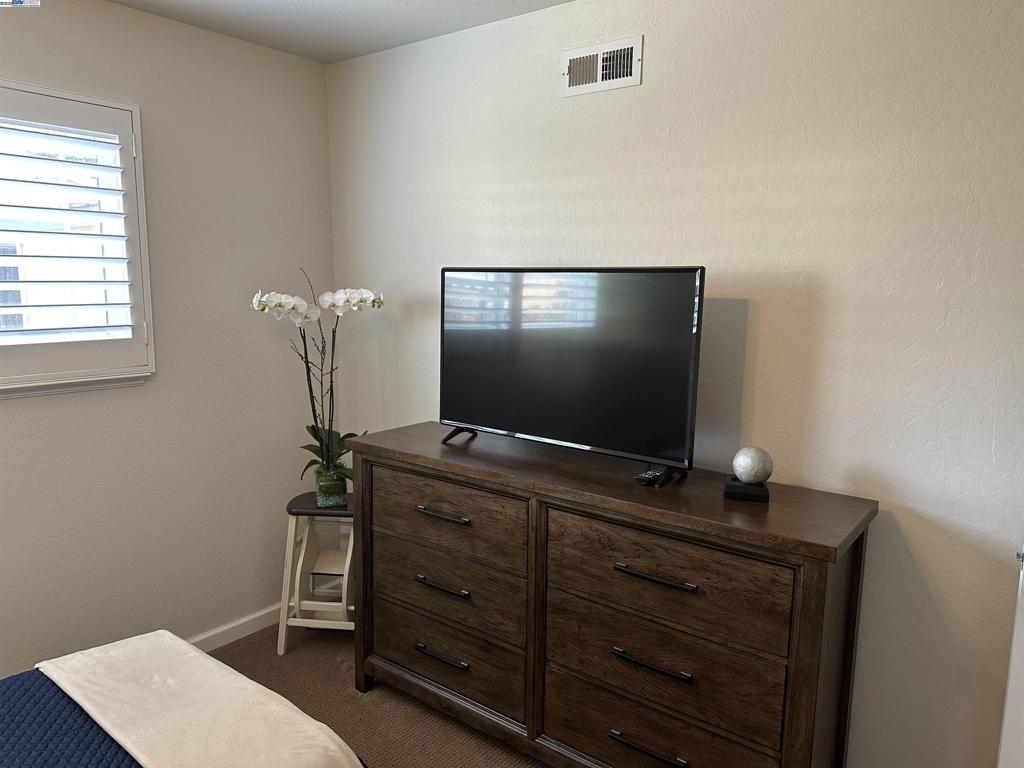 LOS ALTOS HGHTS - Residential