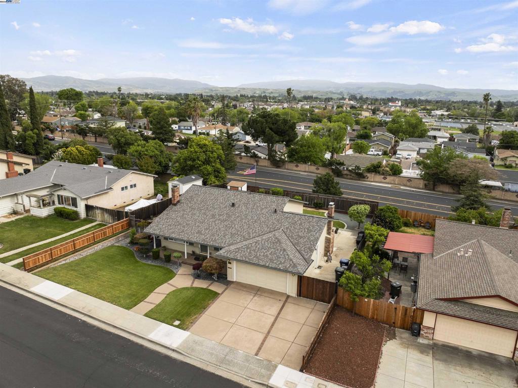 LOS ALTOS HGHTS - Residential