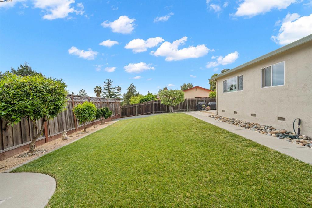 LOS ALTOS HGHTS - Residential