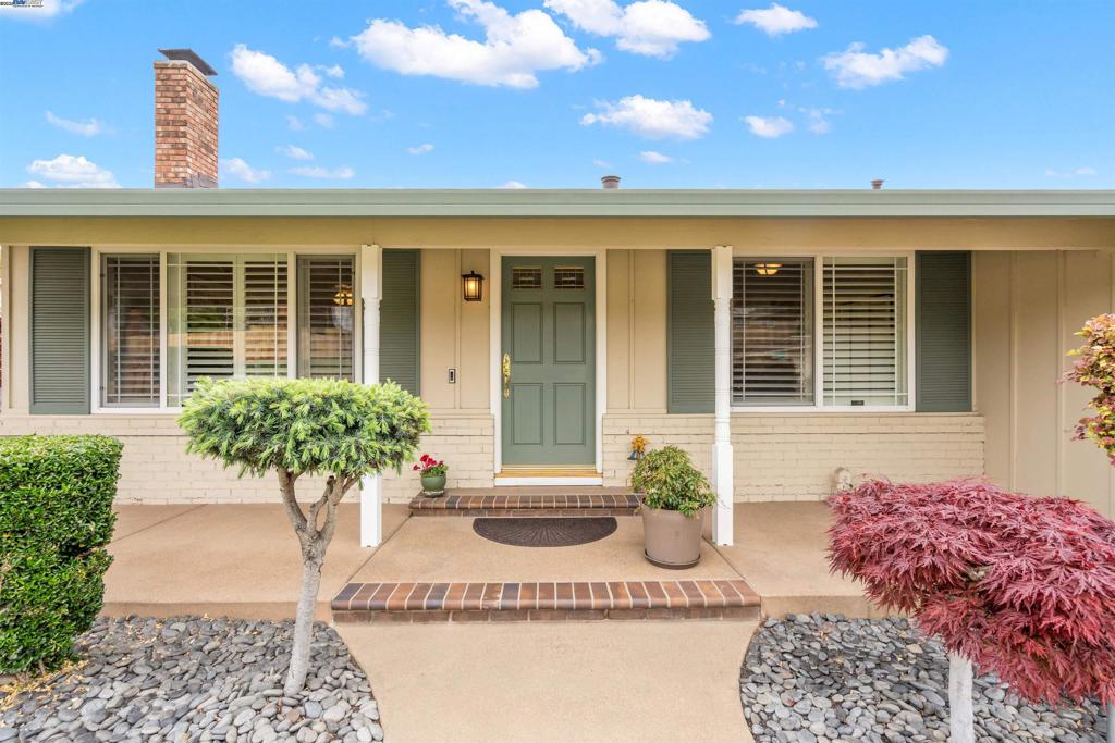 LOS ALTOS HGHTS - Residential