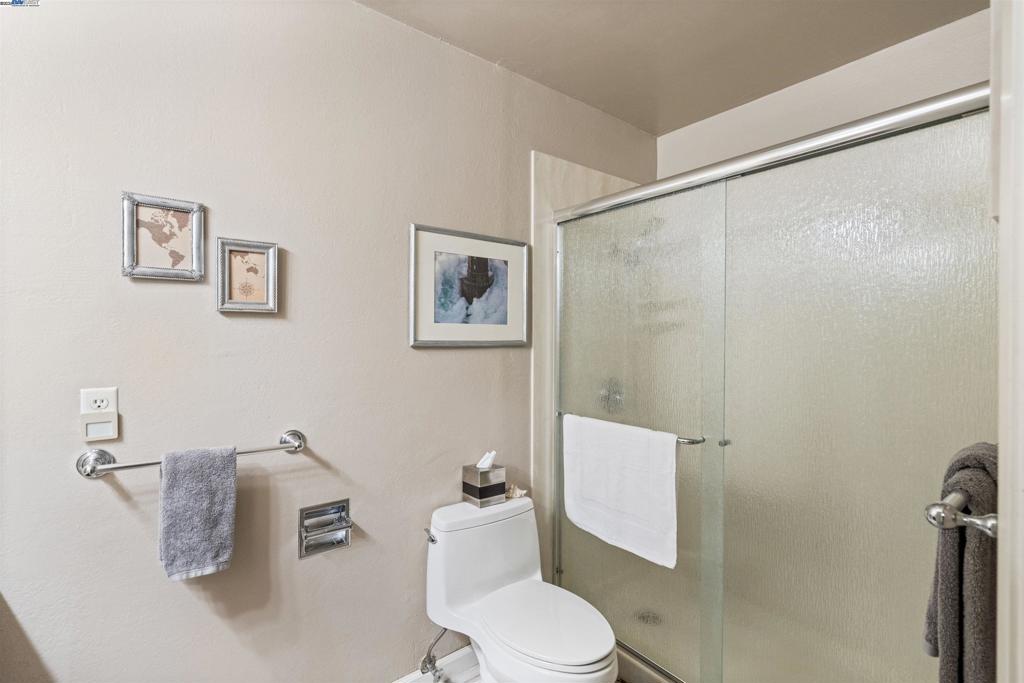 LOS ALTOS HGHTS - Residential