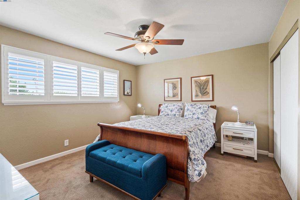 LOS ALTOS HGHTS - Residential