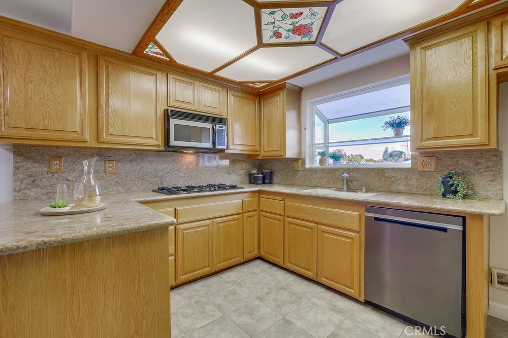 4661 Casa Oro Drive
