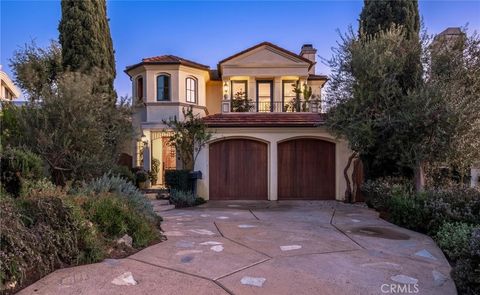 Photo of 926 Duncan Avenue, Manhattan Beach, CA 90266 (MLS # SB26045527)