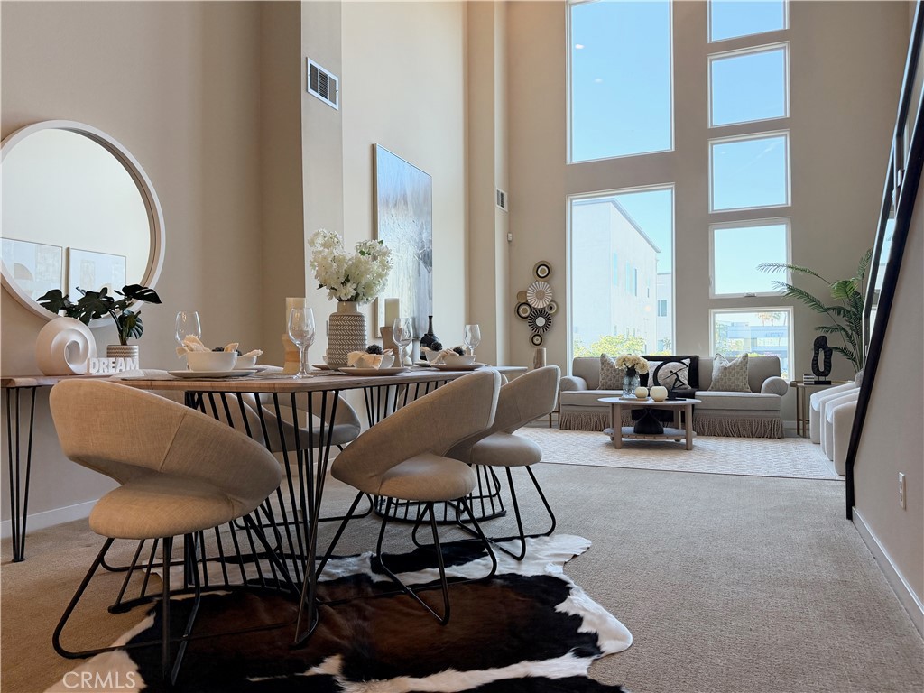 1508 W Artesia Square B