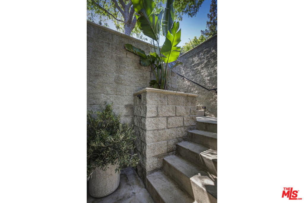 Properties 3 14550 Greenleaf Street