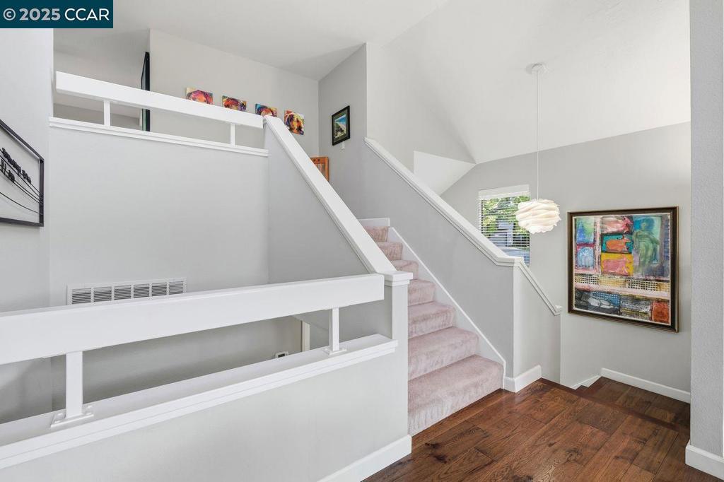 SUMMIT RIDGE - Residential