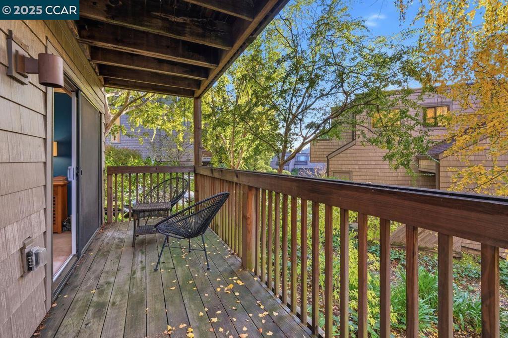 SUMMIT RIDGE - Residential