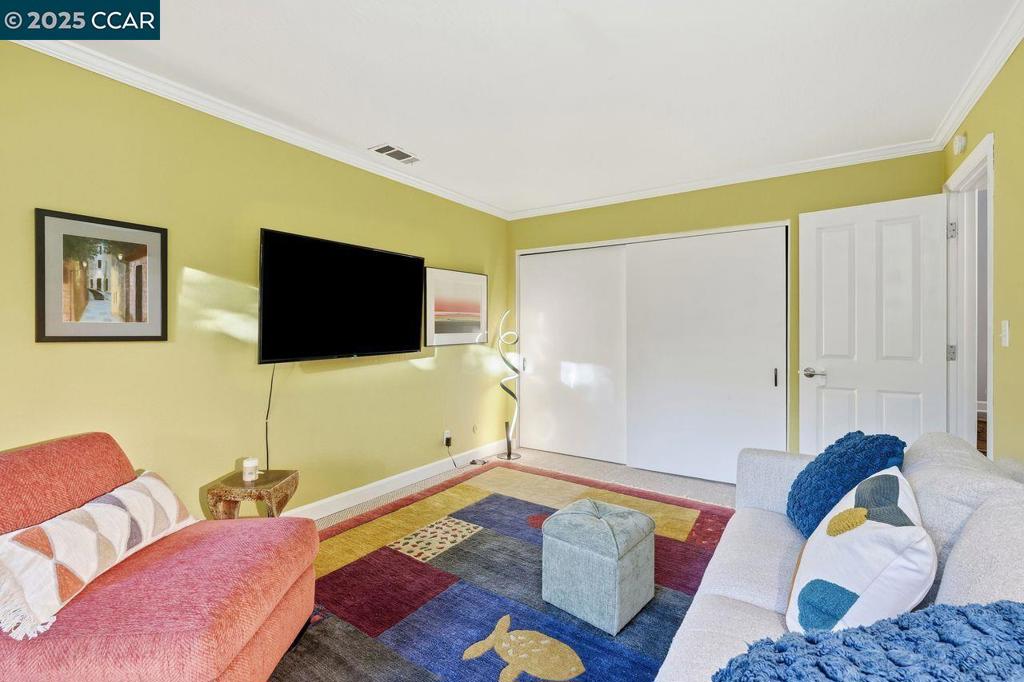 SUMMIT RIDGE - Residential