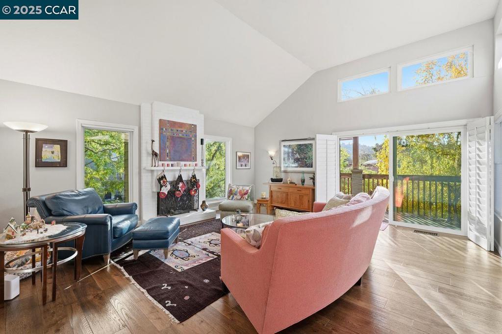 SUMMIT RIDGE - Residential