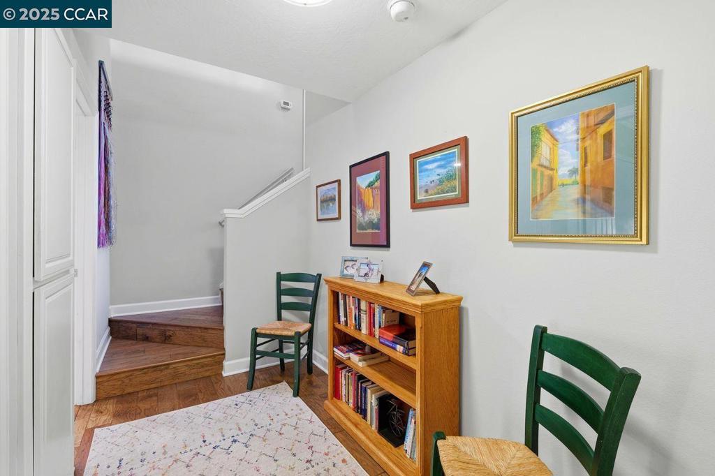 SUMMIT RIDGE - Residential