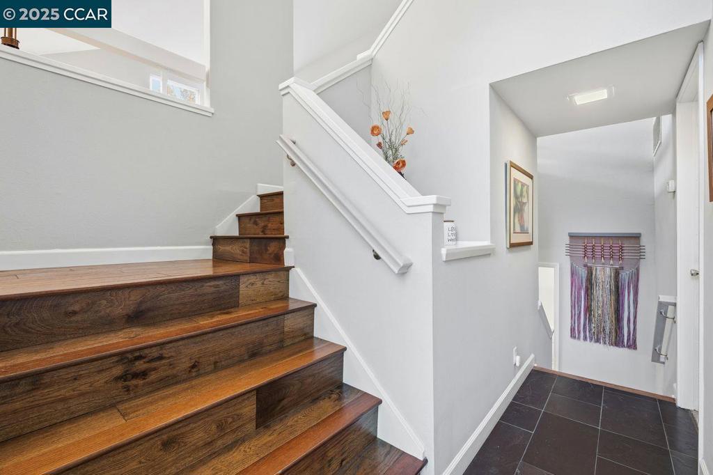 SUMMIT RIDGE - Residential