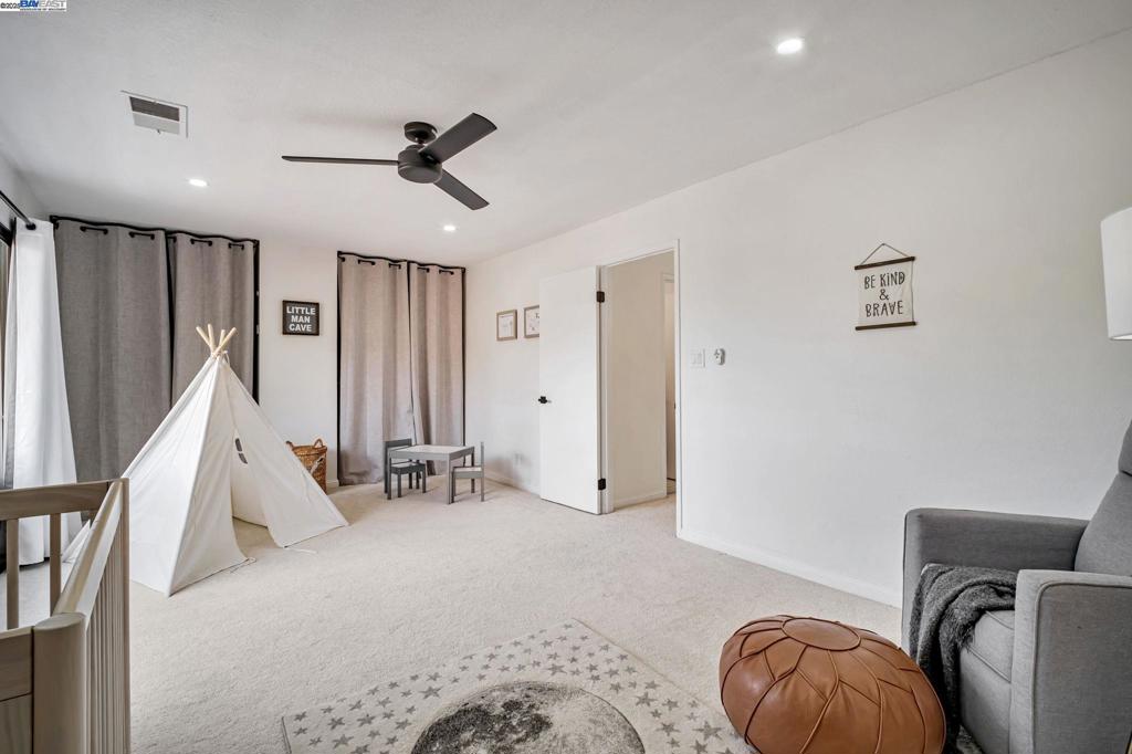 CASTRO VALLEY - Residential