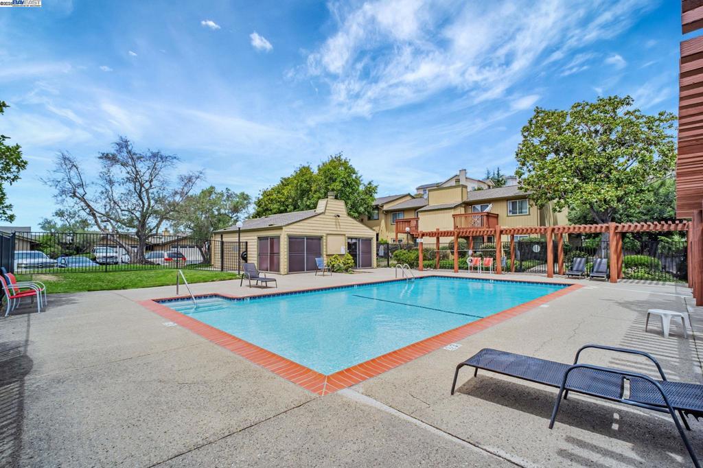 CASTRO VALLEY - Residential