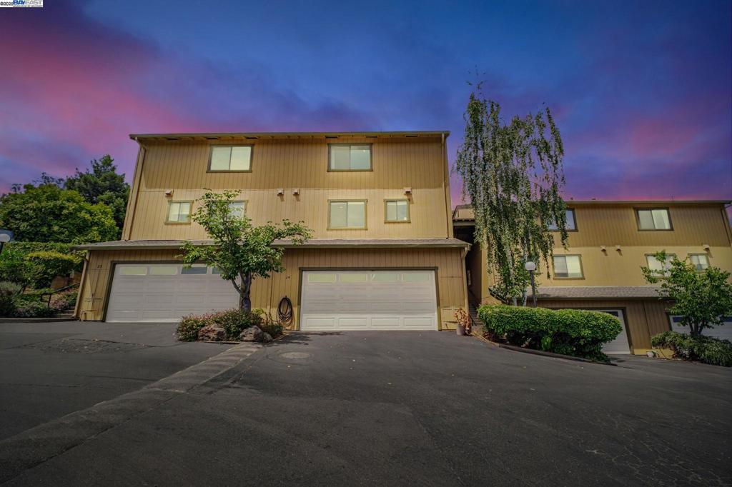 CASTRO VALLEY - Residential