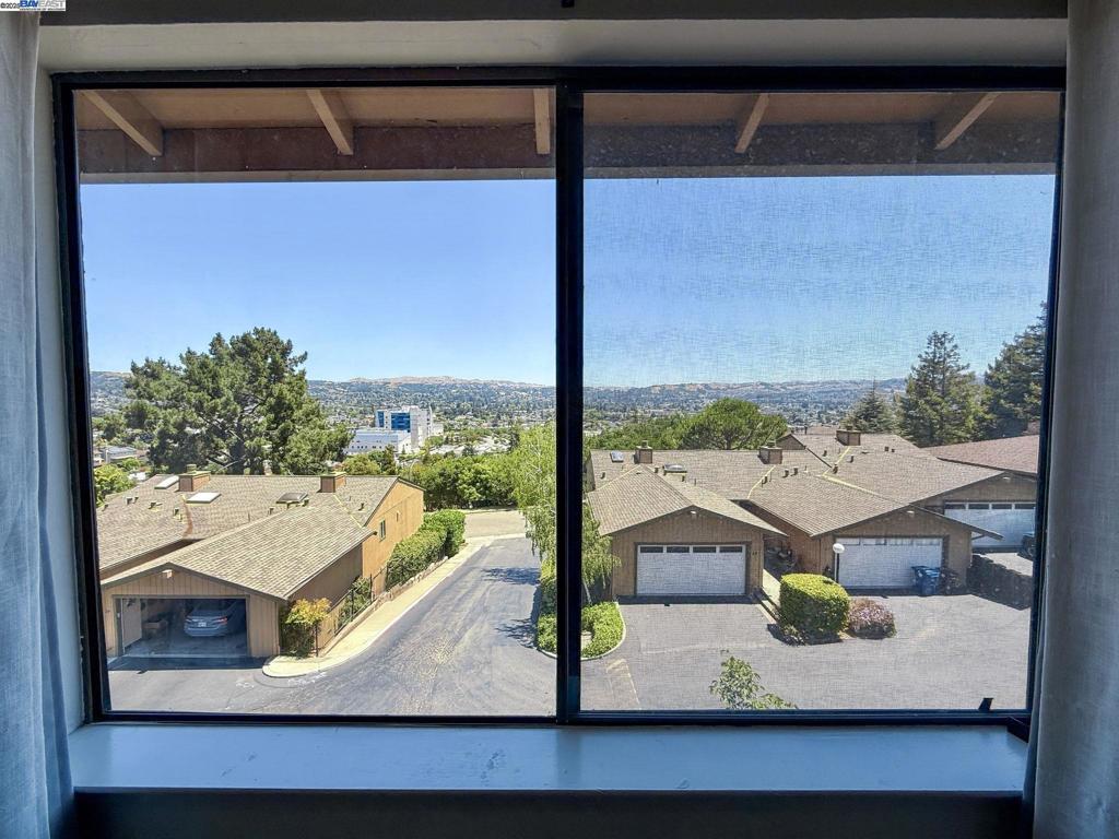 CASTRO VALLEY - Residential