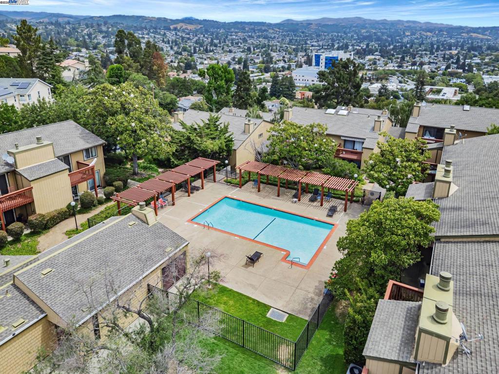 CASTRO VALLEY - Residential