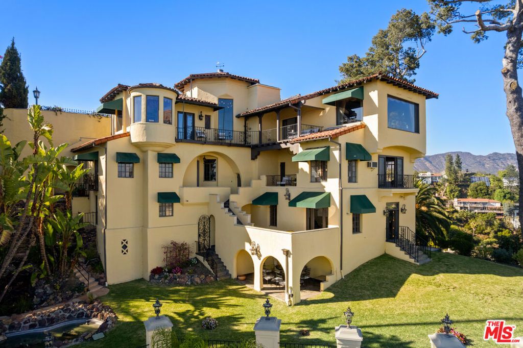 Photo of 2200 Maravilla Drive, Los Angeles, CA 90068 (MLS # 25578785)