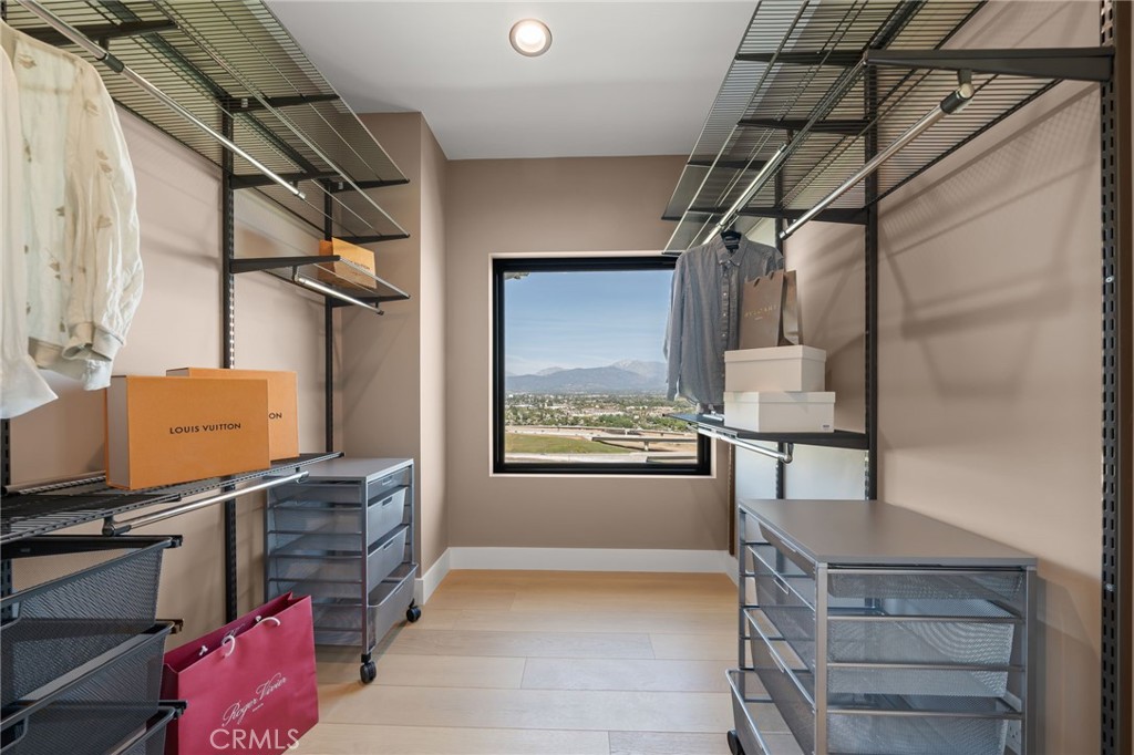 Chino Hills, California, 91709, United States, 5 Bedrooms Bedrooms, ,5 BathroomsBathrooms,Residential,Active,2042741