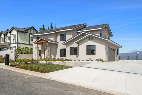 MLS: AR26094453