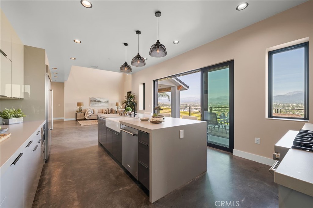 Chino Hills, California, 91709, United States, 5 Bedrooms Bedrooms, ,5 BathroomsBathrooms,Residential,Active,2042741