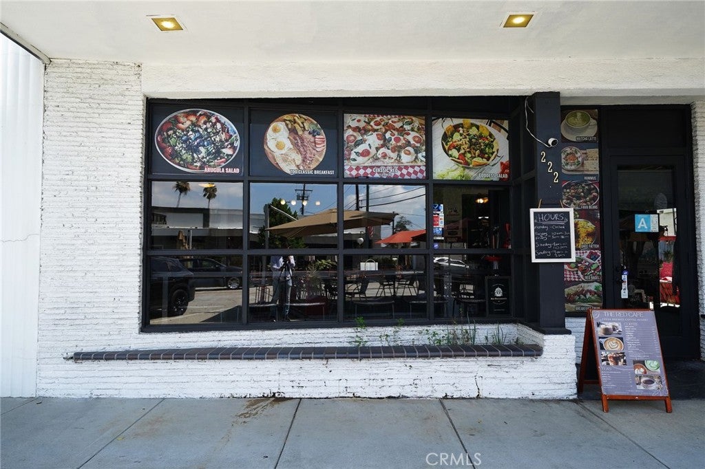 222 N Glendora Ave