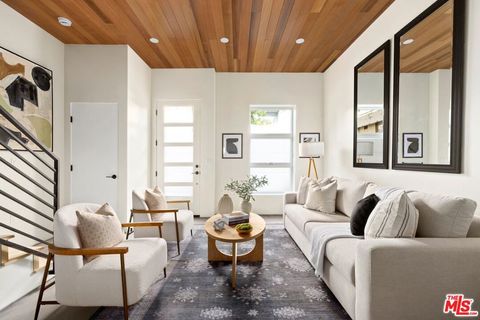 Photo of 1011 N Ogden Drive #105, West Hollywood, CA 90046 (MLS # 26643079)