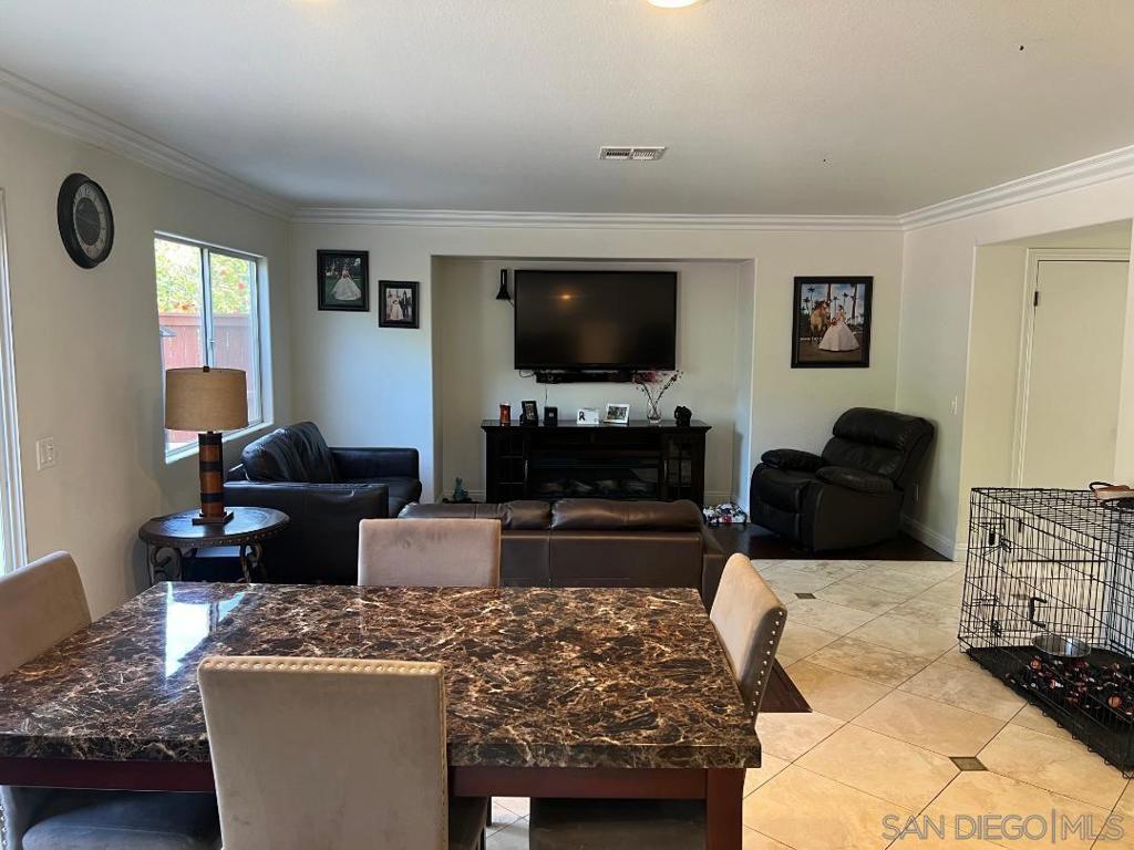 4996 CIMARRON WAY