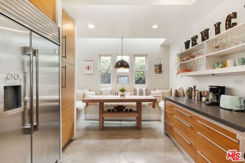 Photo of 678 Broadway Street, Venice, CA 90291 (MLS # 26651395)