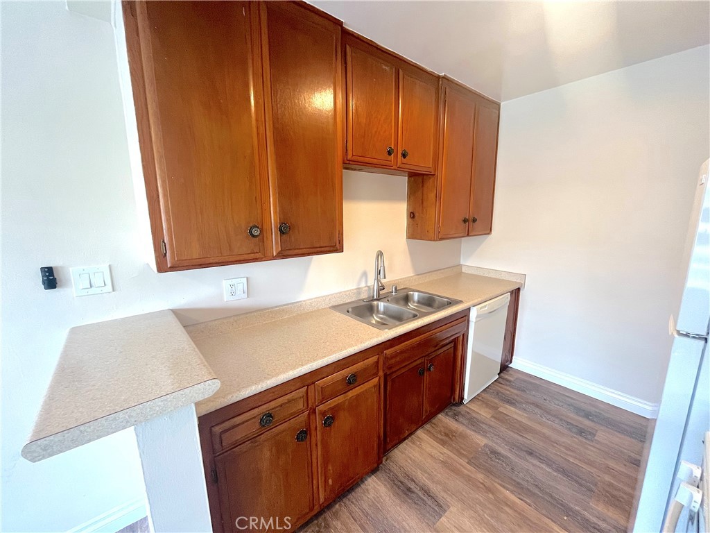 / - Residential Lease
