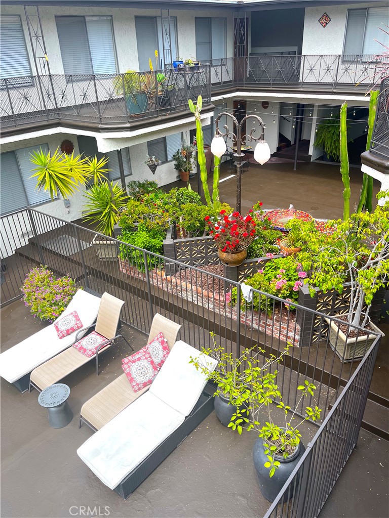 / - Residential Lease