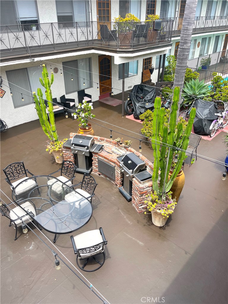 / - Residential Lease