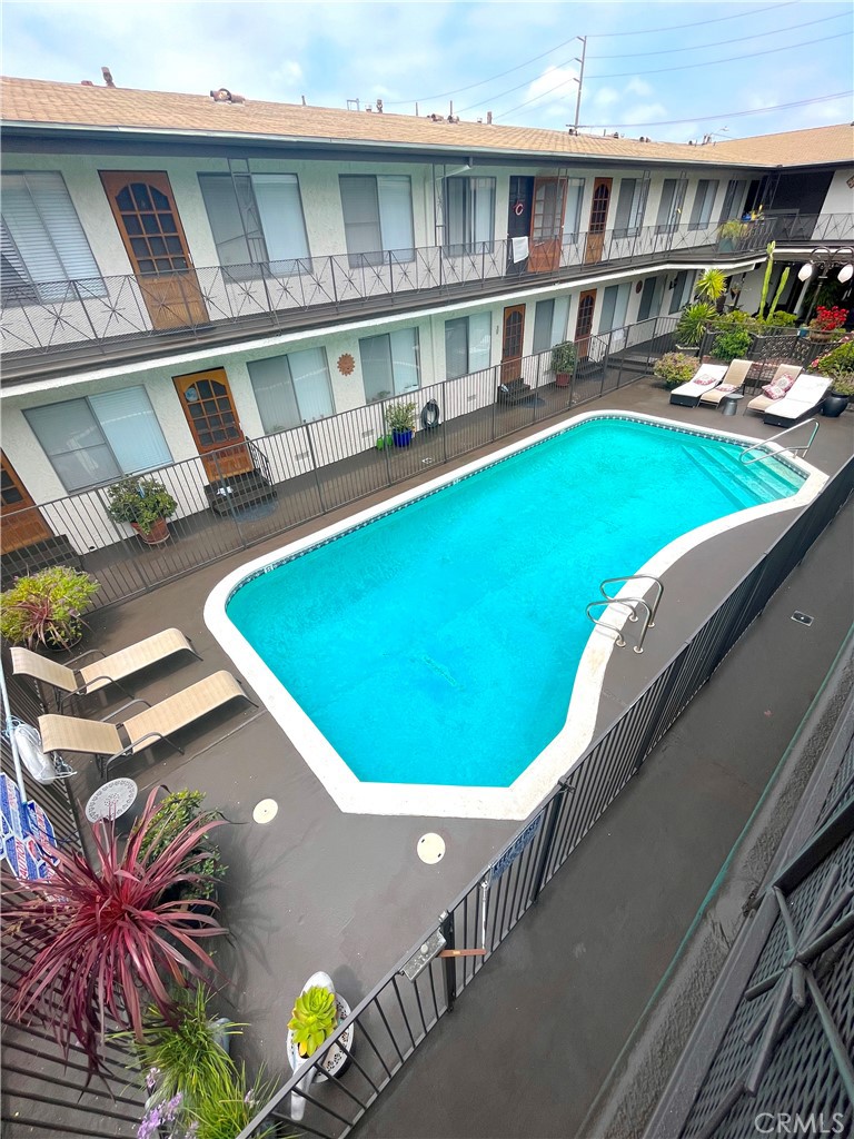 / - Residential Lease