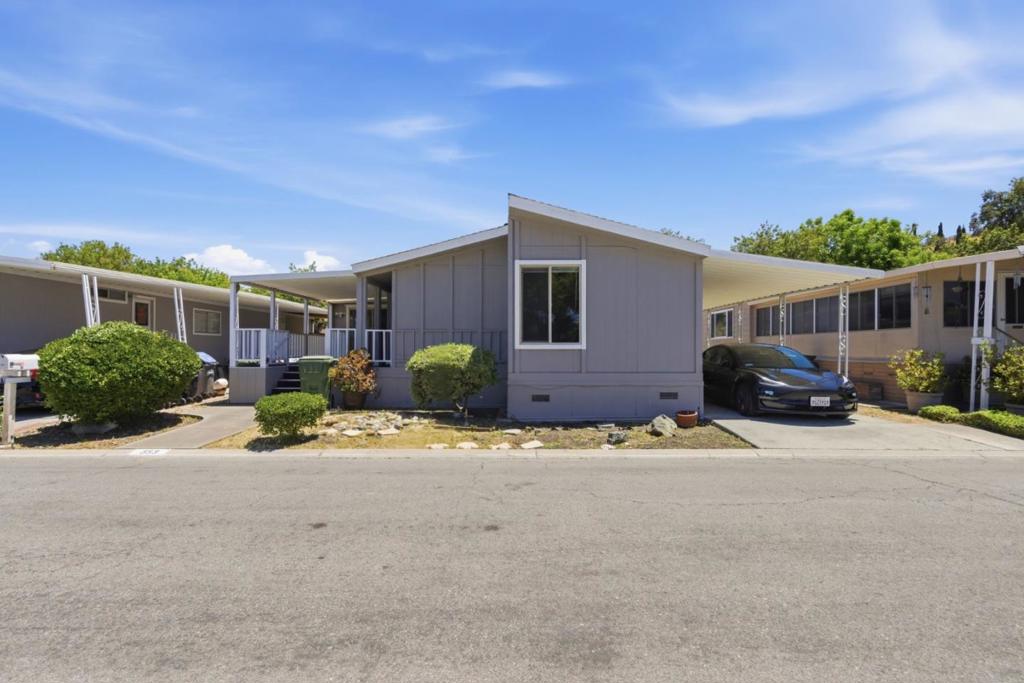 Photo 1 of 29 — 353 Millpond Drive 353, San Jose, CA 95125