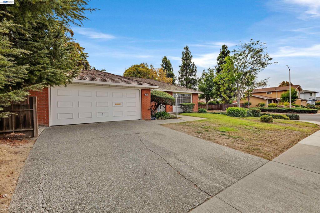 4980 Stafford Pl