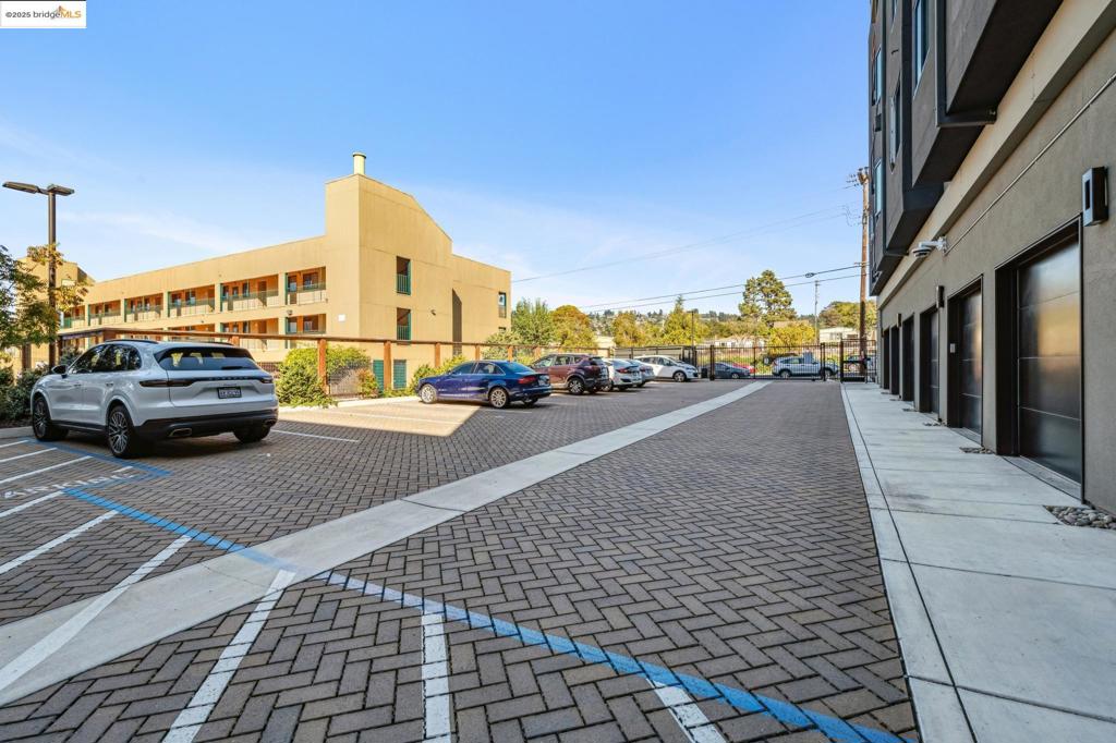 BOULEVARD GARDEN - Residential